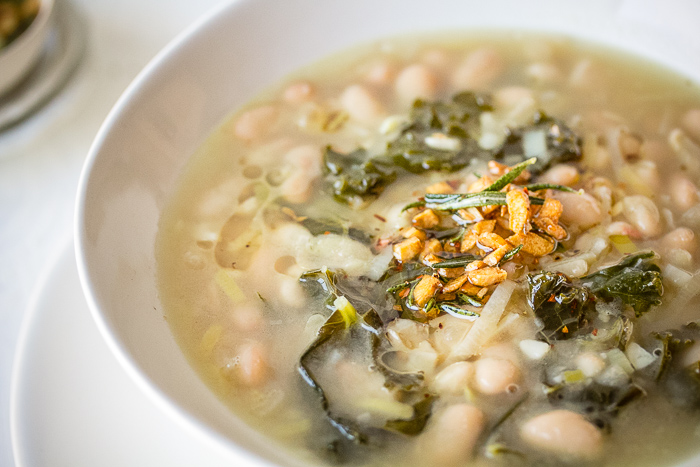 White Bean Kale Garlic Soup